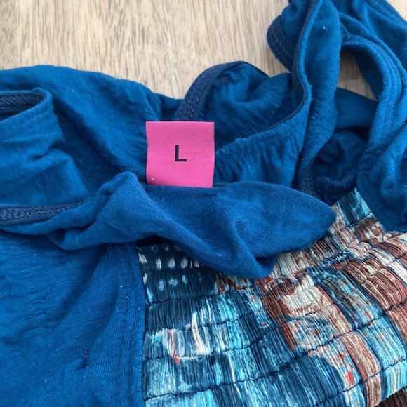 Save The Queen - Sleeveless Top - Picture 15 of 15